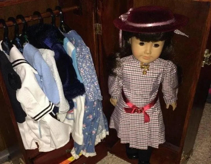 AMERICAN GIRL SAMANTHA'S AMISH TRUNK