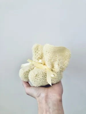 Handknit Booties - Butter // Baby