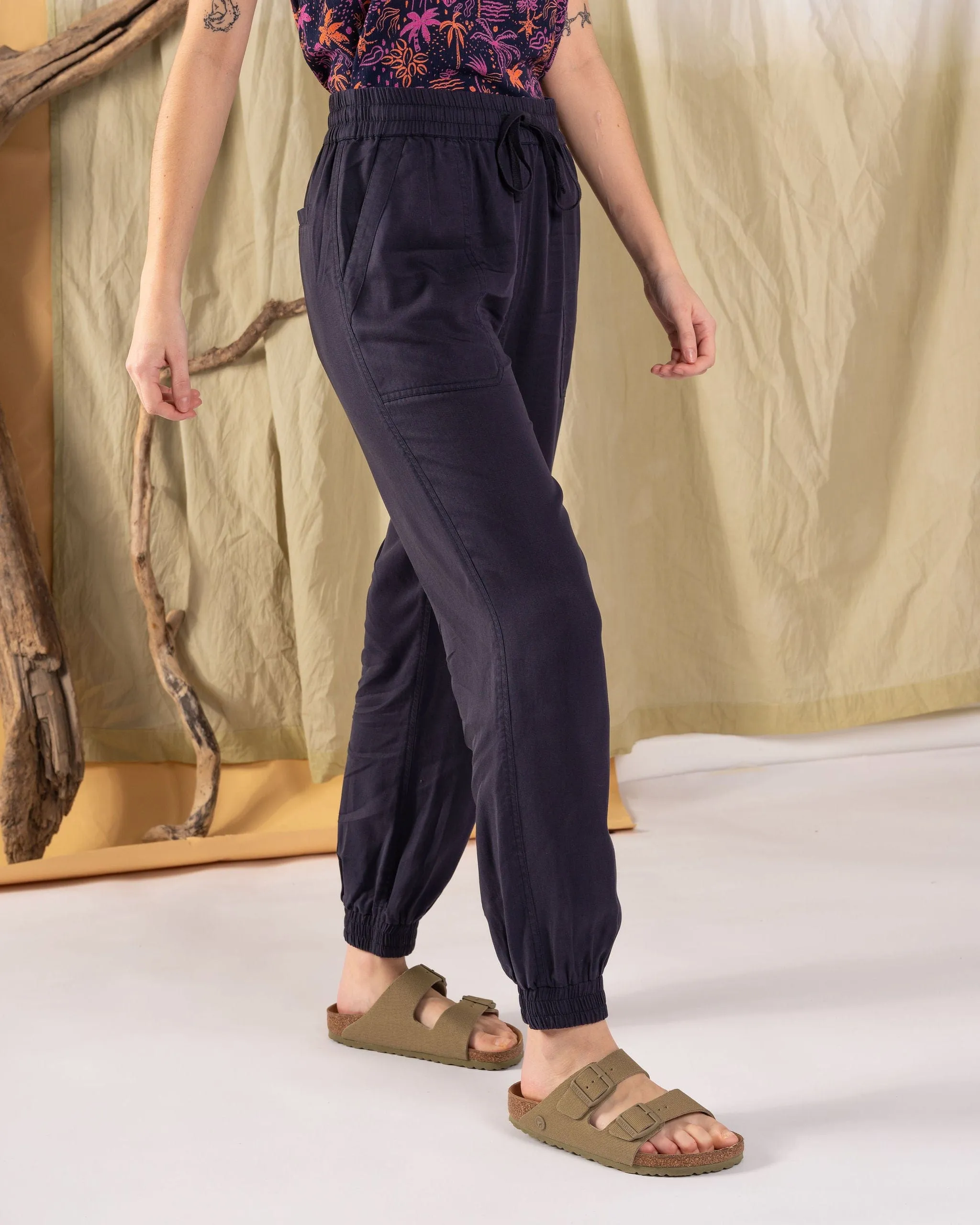 Sola - Womens Lightweight Joggers - Blue