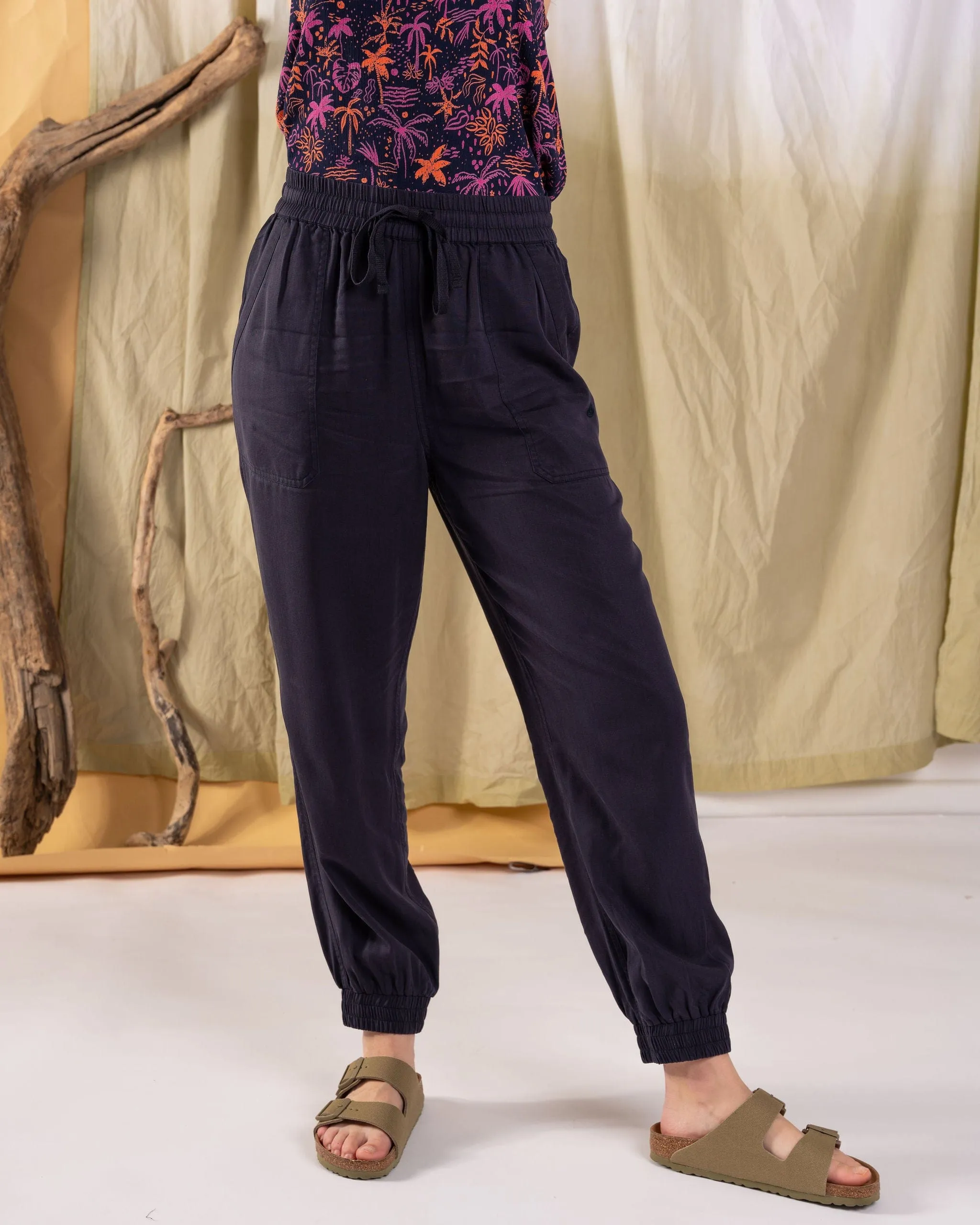 Sola - Womens Lightweight Joggers - Blue
