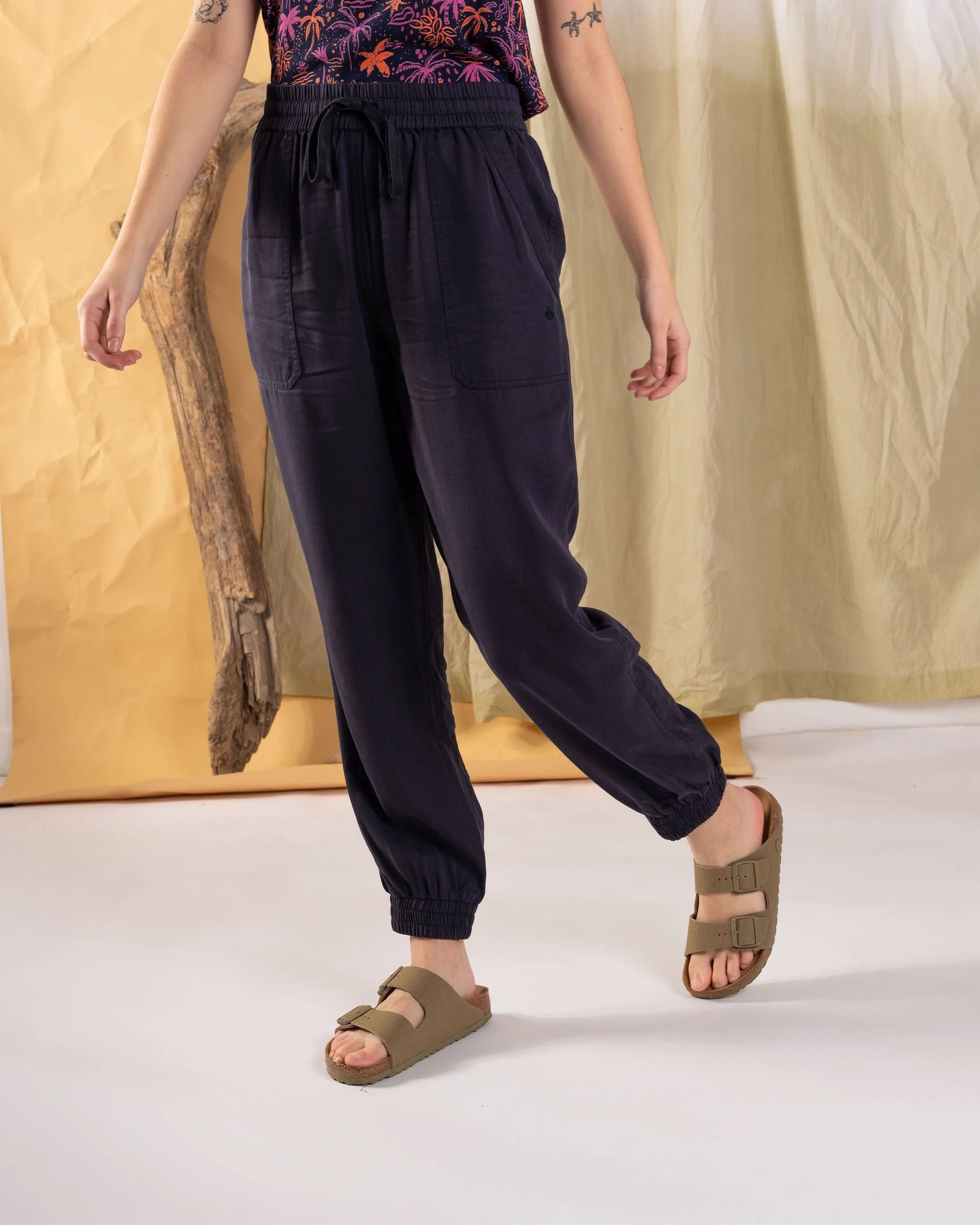 Sola - Womens Lightweight Joggers - Blue