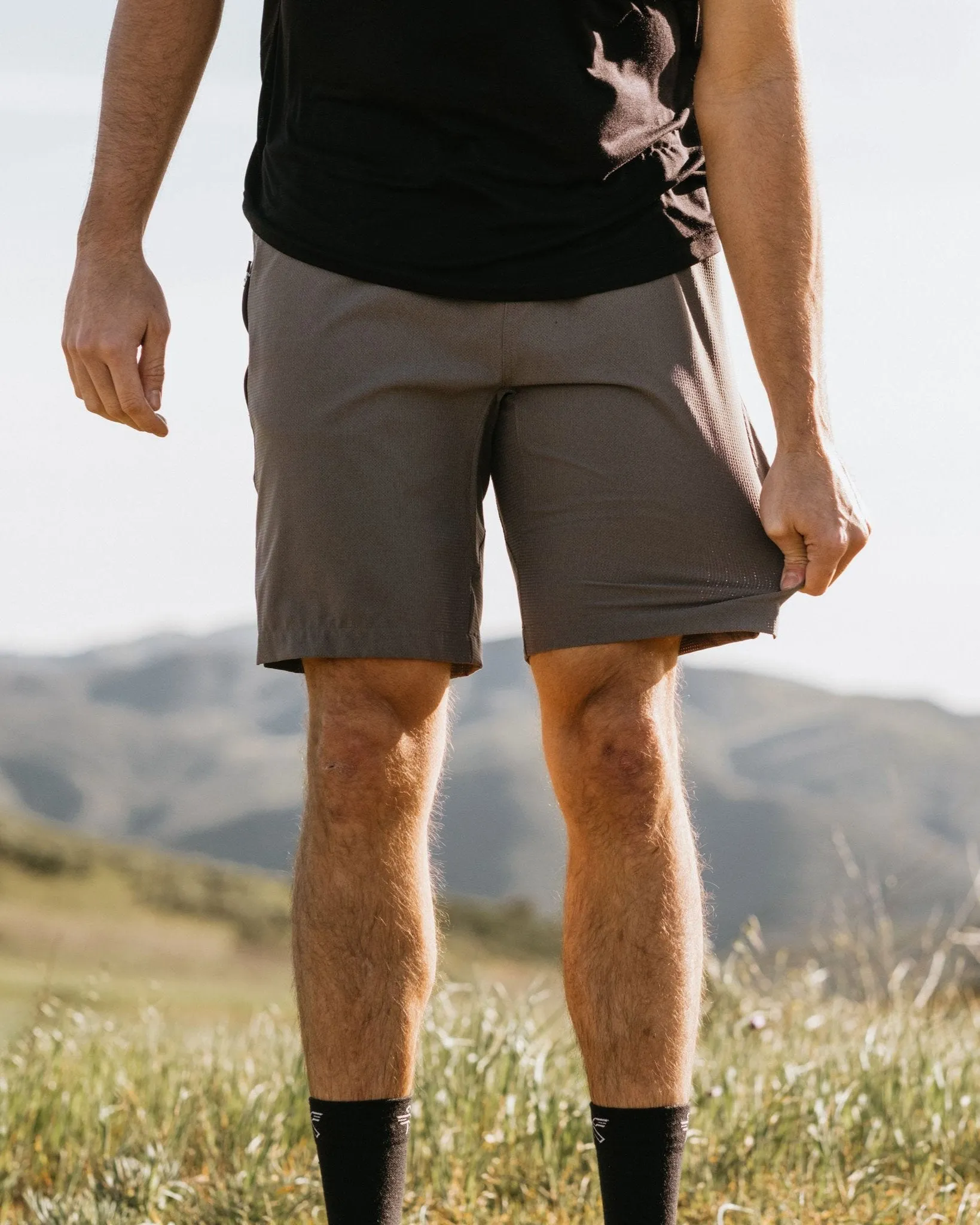 Vent Lightweight Active Shorts 9"